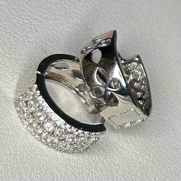 NWT Filigree Wide Pavé Huggie Hoop Earrings - Picture 3 of 11